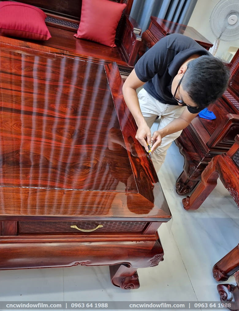 Dán bảo vệ đồ gỗ