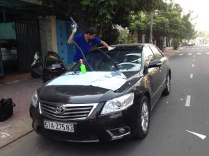 dán phim cách nhiệt ô tô loại nào tốt nhất