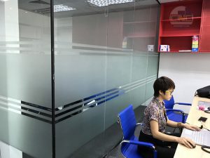 dán decal mờ