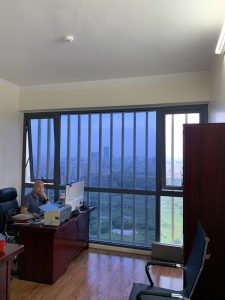 Giấy dán kính chống nắng