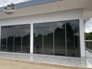 Dán kính đen nhìn 1 chiều