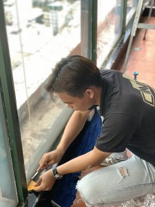Dán kính cách nhiệt trong suốt