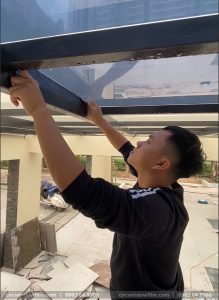 Thi công chống nóng mái kính